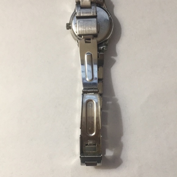 (2/$50) Vintage silver men’s Timex watch - Picture 4 of 6